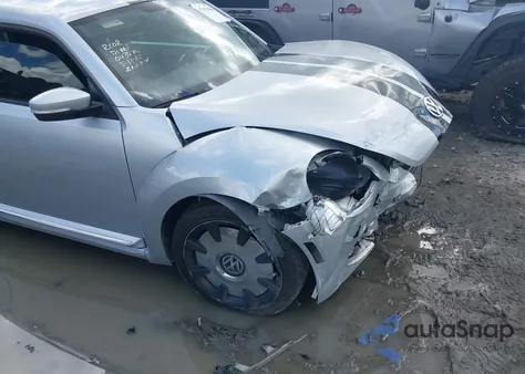 2012 Volkswagen Beetle 2.5L из США, поврежденный, VIN 3VWJP7AT3CM639621